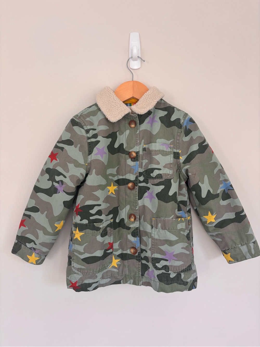 Mini Boden Camo Star Sherpa Lined Jacket 5-6y